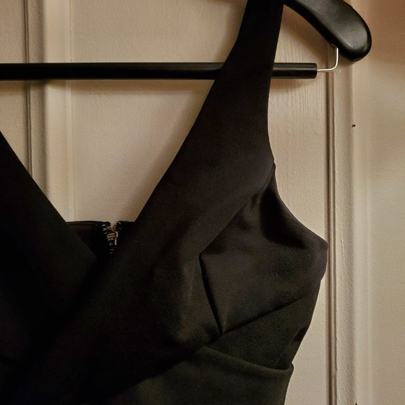 GUESS Black Crop Top - Picture 4 of 8